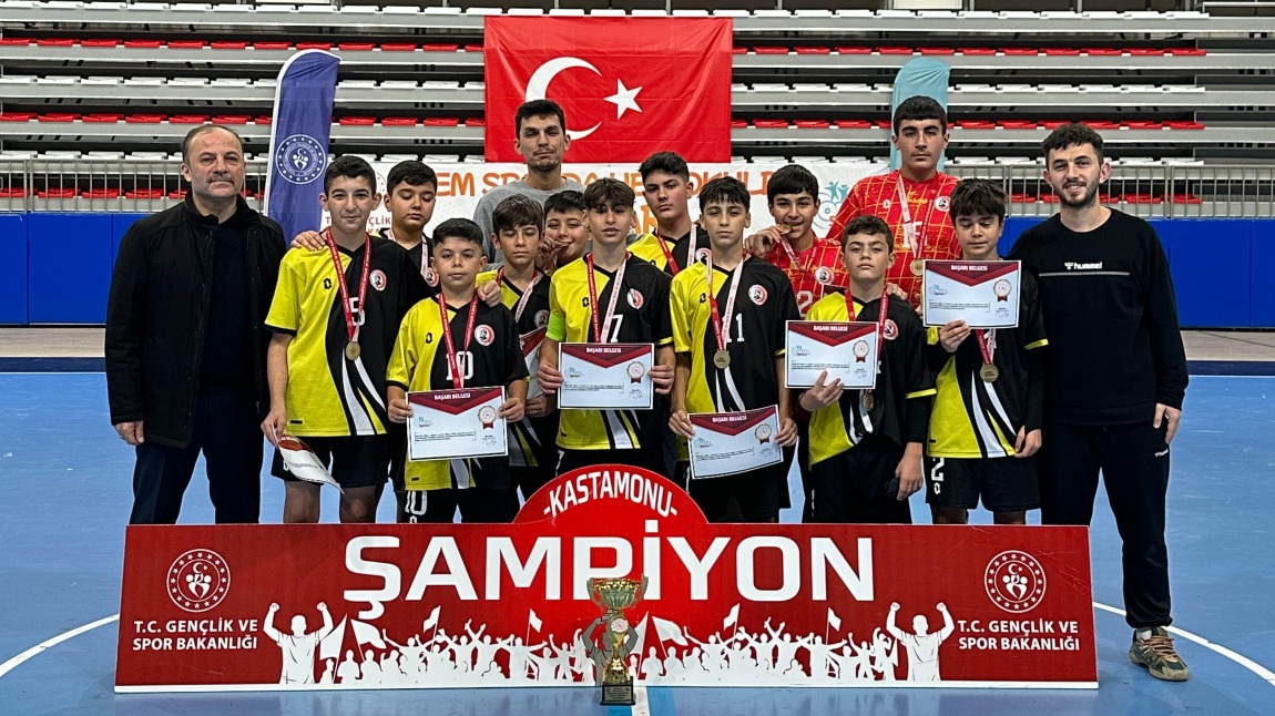 FUTSAL  TAKIMIMIZ İL 1'CİSİ OLDU