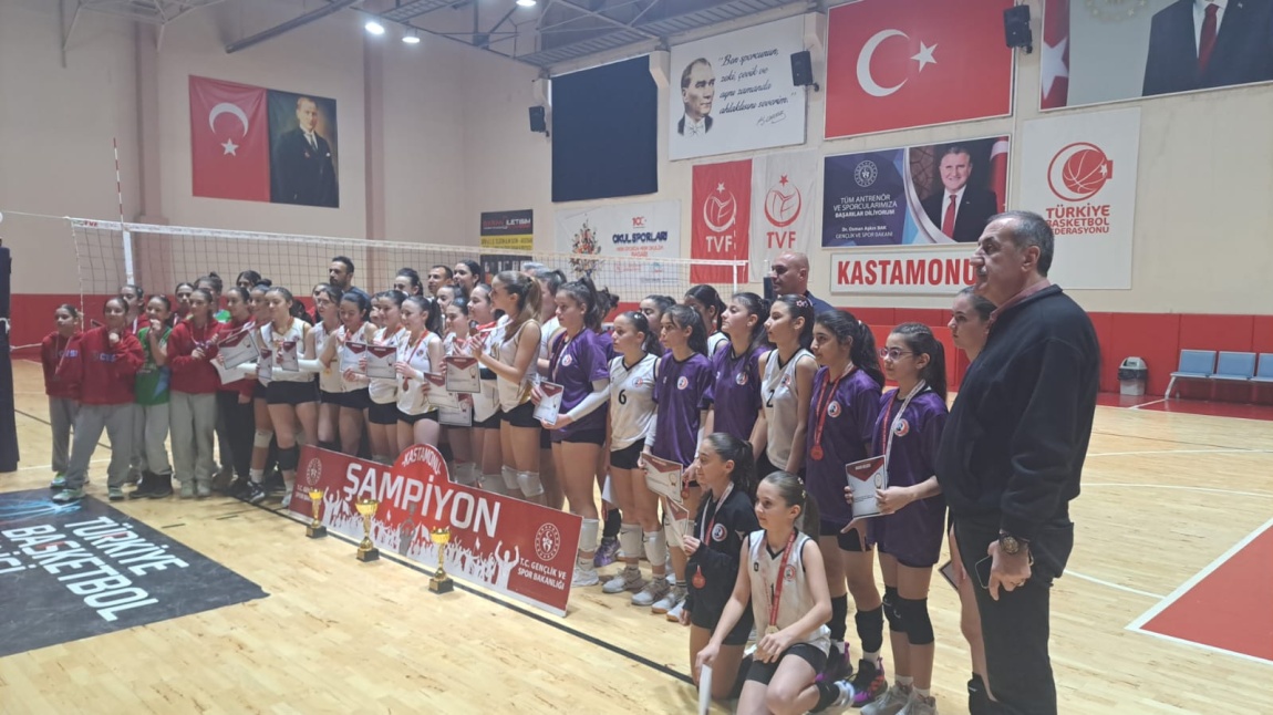 VOLEYBOL TURNUVASINDA İL 2' CİSİ OLDUK